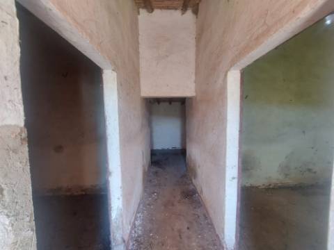 Monte Alentejano com amplas áreas de construção! Ideal para Turismo Rural! Oportunidade!