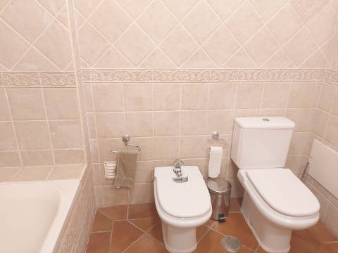 Moradia Geminada de 4 quartos com piscina privativa