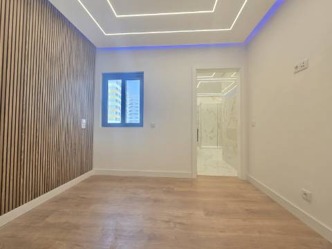 Apartamento T2 de Luxo com Vista Mar - Primeira Linha, Quarteira
