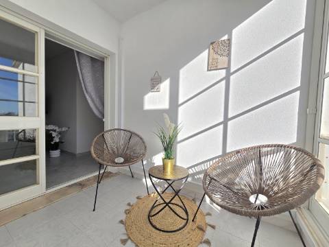 T1 Espaçoso com Piscina Rooftop | Areias de São João - Albufeira