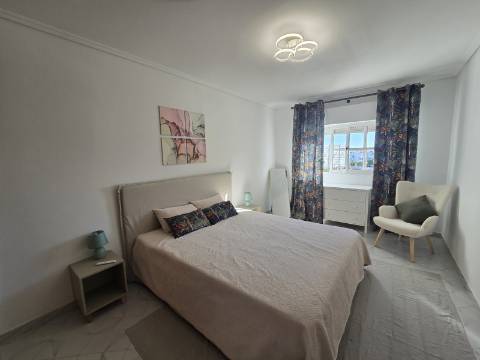 T1 Espaçoso com Piscina Rooftop | Areias de São João - Albufeira