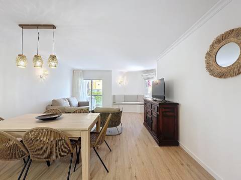 Apartamento T1+1 num dos melhores resorts em Albufeira e Olhos de Água