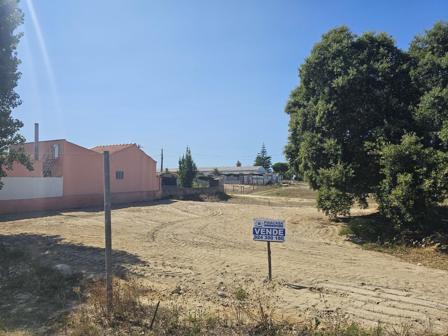 Terreno com 340 m2 em avos com eletricidade e loteamento - Passil (Alcochete)