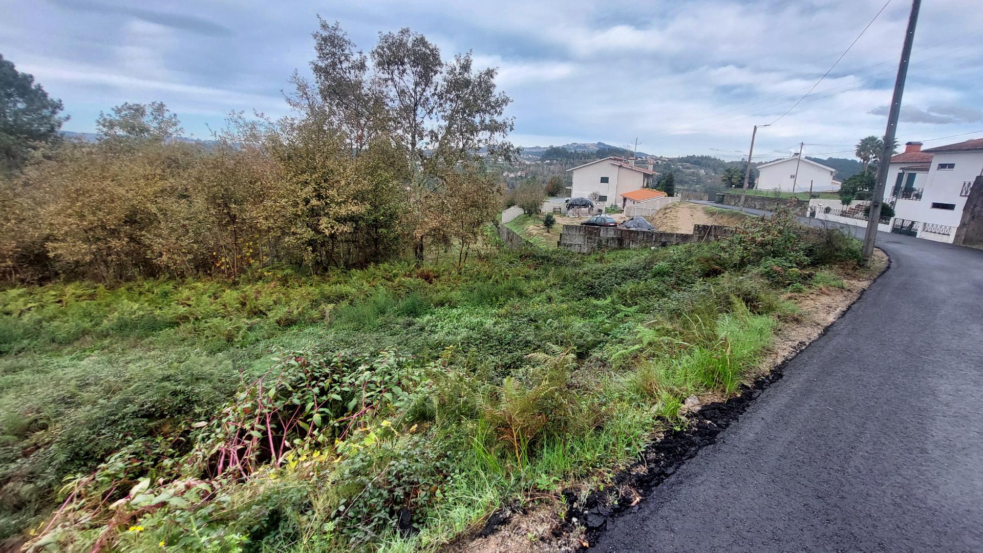 Terreno em Fornos - Zona Sossegada