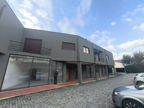 Loja bem localizada