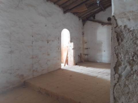 ANTIGA OLARIA