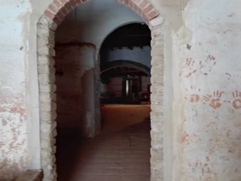 ANTIGA OLARIA