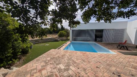 Propriedade de charme com piscina a minutos da Fuseta