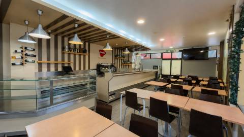 Excelente Oportunidade de Trespasse - Café/Restaurante na Azambuja