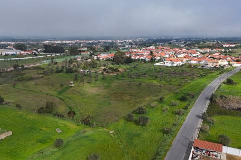Moradia com Terreno de 2,9 ha para Venda na Aldeia do Futuro - Grândola