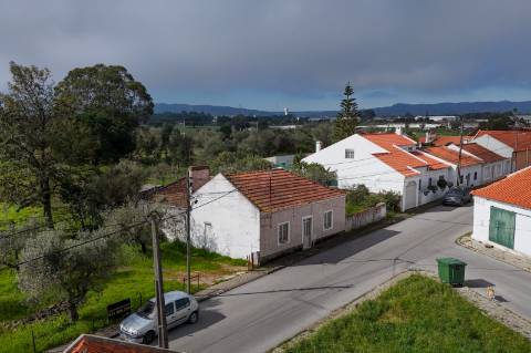 Moradia com Terreno de 2,9 ha para Venda na Aldeia do Futuro - Grândola