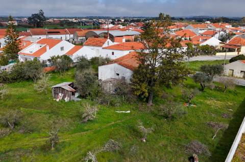 Moradia com Terreno de 2,9 ha para Venda na Aldeia do Futuro - Grândola