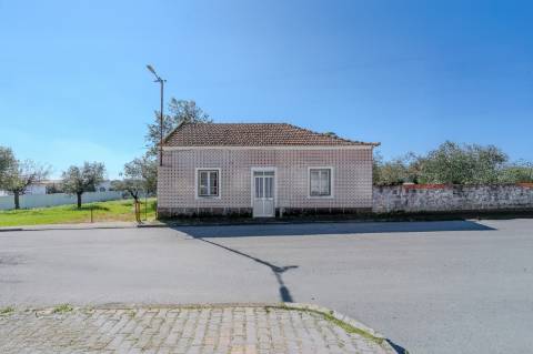 Moradia com Terreno de 2,9 ha para Venda na Aldeia do Futuro - Grândola
