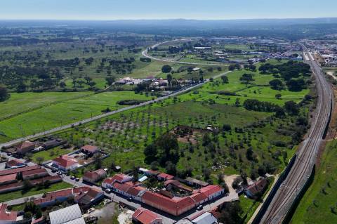 Moradia com Terreno de 2,9 ha para Venda na Aldeia do Futuro - Grândola