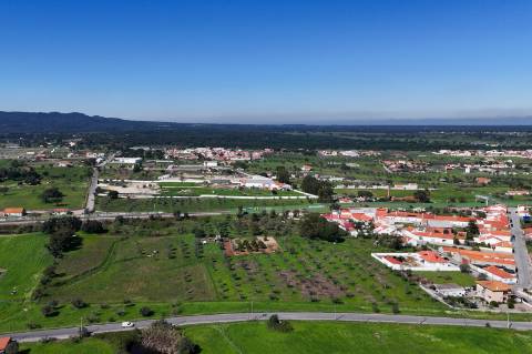 Moradia com Terreno de 2,9 ha para Venda na Aldeia do Futuro - Grândola