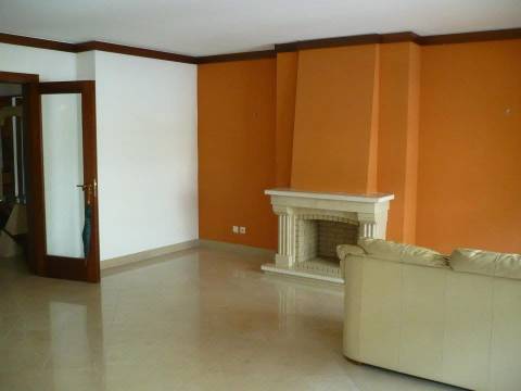 Excelente Apartamento T4 para Arrendamento - Parque das Nações | Rua da Nau Catrineta