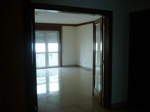 Excelente Apartamento T4 para Arrendamento - Parque das Nações | Rua da Nau Catrineta