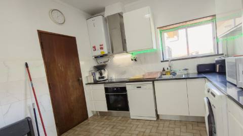 Descubra o refúgio perfeito para a sua família, com espaço e conforto em Vila Nova de Casével - Santarém