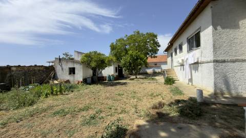 Descubra o refúgio perfeito para a sua família, com espaço e conforto em Vila Nova de Casével - Santarém