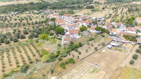 Descubra o refúgio perfeito para a sua família, com espaço e conforto em Vila Nova de Casével - Santarém