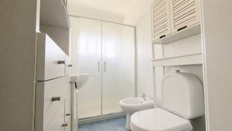 T3 Duplex Semi-Renovado no Cacém