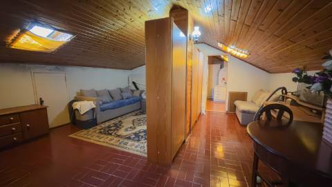 T3 Duplex Semi-Renovado no Cacém