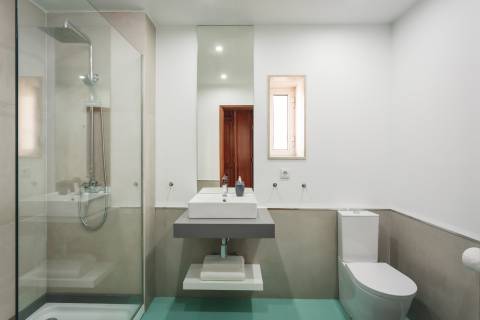 Moradia fantástica com 10 suites e espaço exterior a cerca de 100 metros do centro de Aveiro