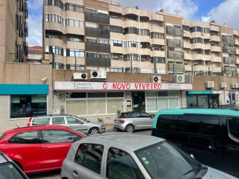 Excelente oportunidade, bar/restaurante referência no centro histórico de Alverca