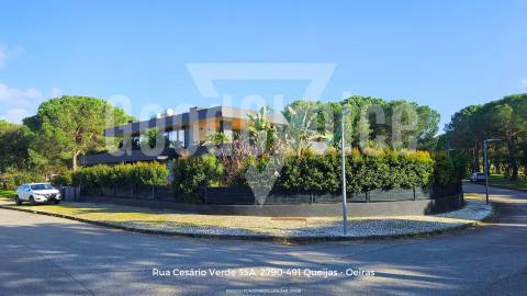 Moradia T4 de Luxo com Piscina | Santo Estêvão - Benavente