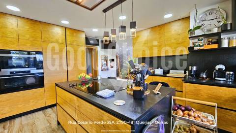 Moradia T4 de Luxo com Piscina | Santo Estêvão - Benavente