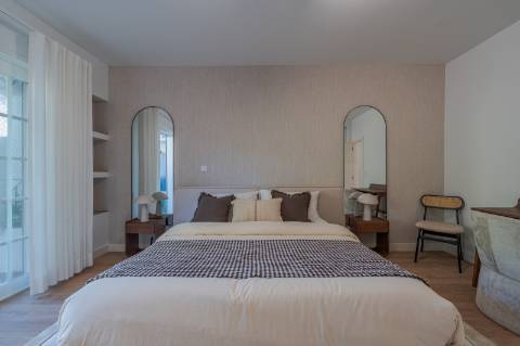 Fully Renovated 1-Bedroom Apartment | Furnished | 2 Balconies | Monte Estoril