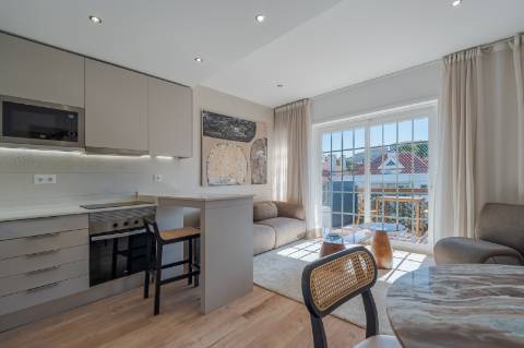 Fully Renovated 1-Bedroom Apartment | Furnished | 2 Balconies | Monte Estoril