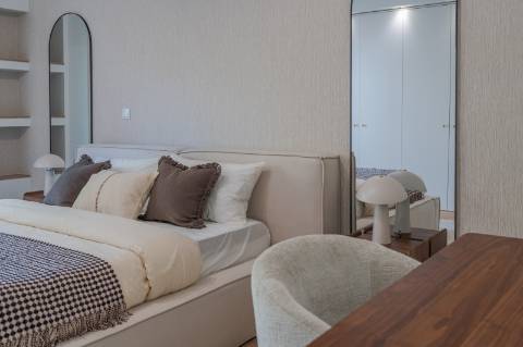 Fully Renovated 1-Bedroom Apartment | Furnished | 2 Balconies | Monte Estoril