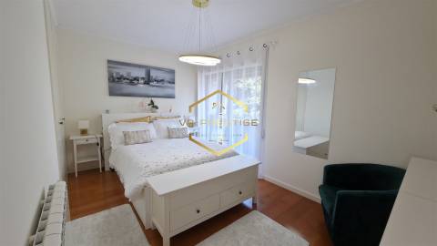 Apartamento T2 com Garagem, Arrumos e Excelente Localização – Póvoa de Varzim