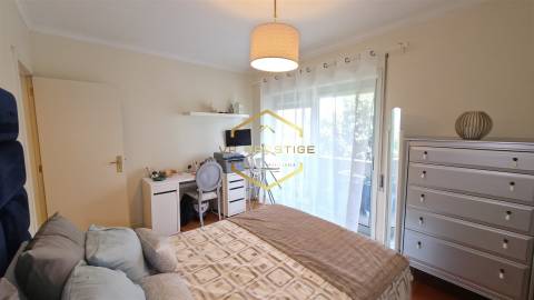 Apartamento T2 com Garagem, Arrumos e Excelente Localização – Póvoa de Varzim