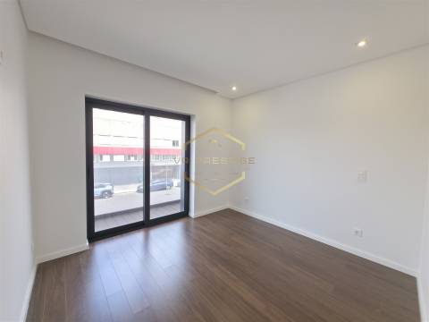 Apartamento T3 Venda em Ramalde,Porto