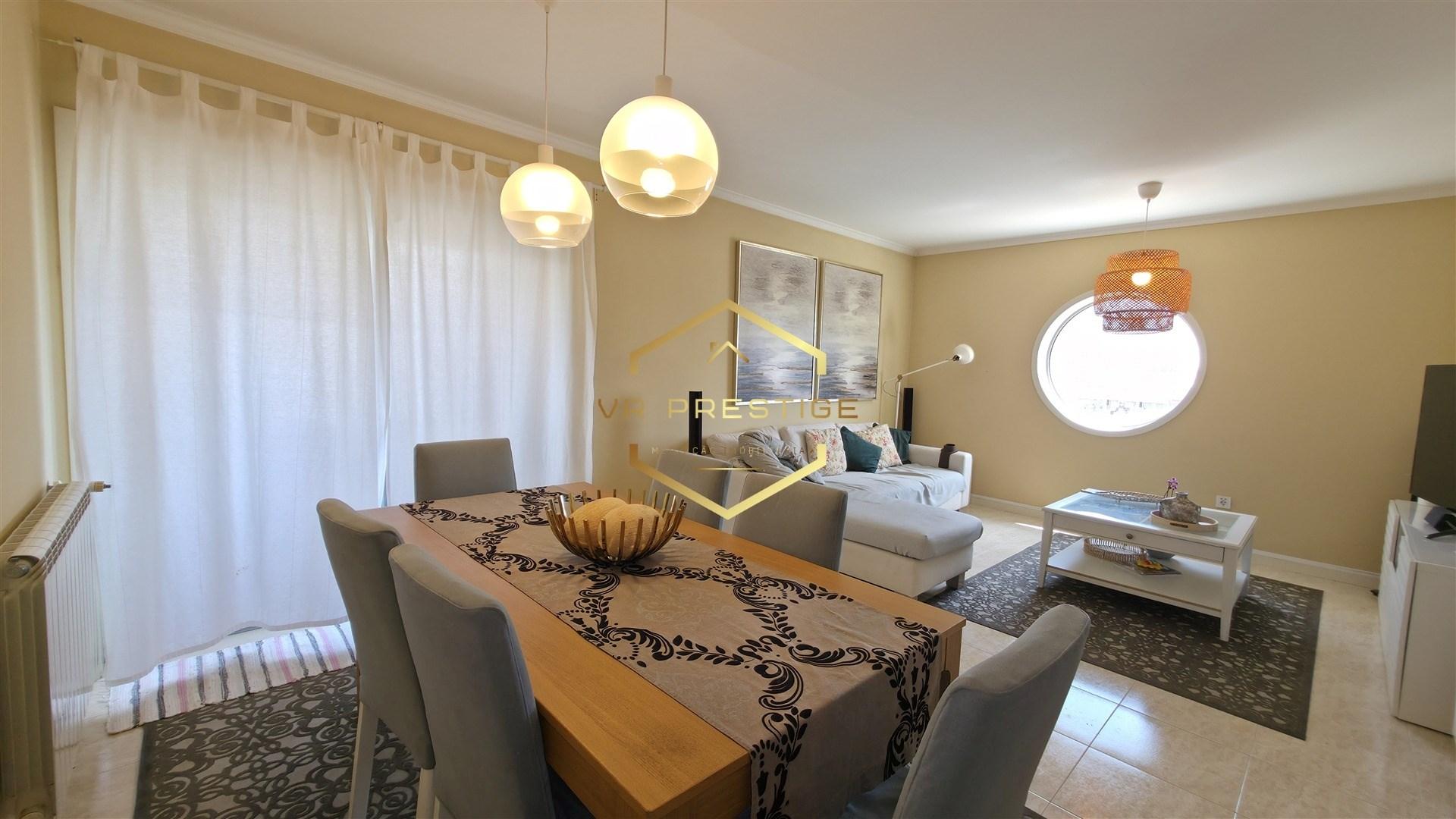 Apartamento T2 com Garagem, Arrumos e Excelente Localização – Póvoa de Varzim