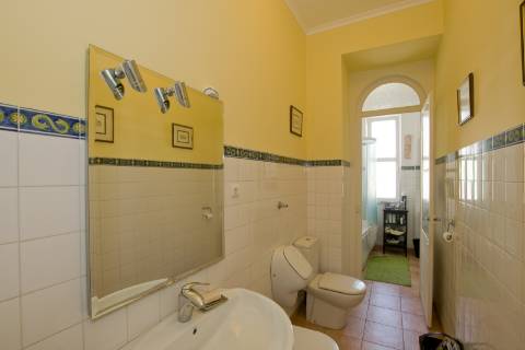 Apartamento T6 de charme com 200m2 nos Anjos