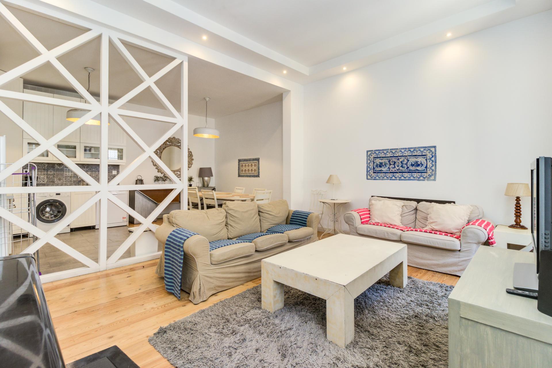 Apartamento T3 cheio de charme em plena Baixa Lisboeta