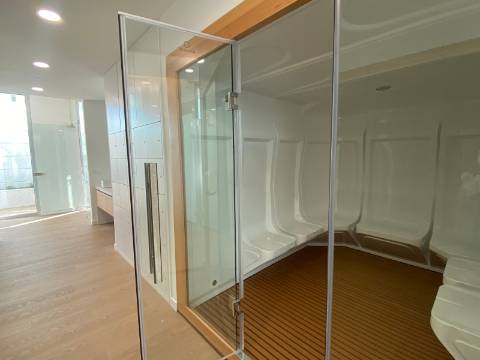 Apartamento T3 em condomínio de luxo em frente à praia