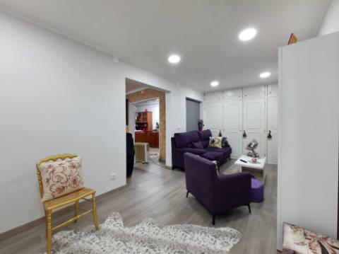 Moradia T3+1 com comércio no Cadaval