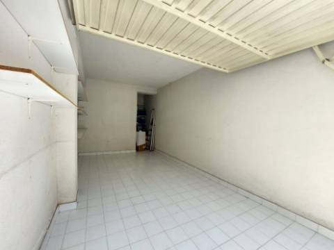 Box privada no centro de Caldas da Rainha