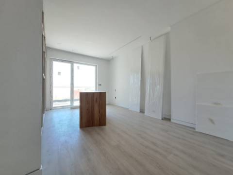 Moradia T4 com garagem a 5 minutos do Baleal