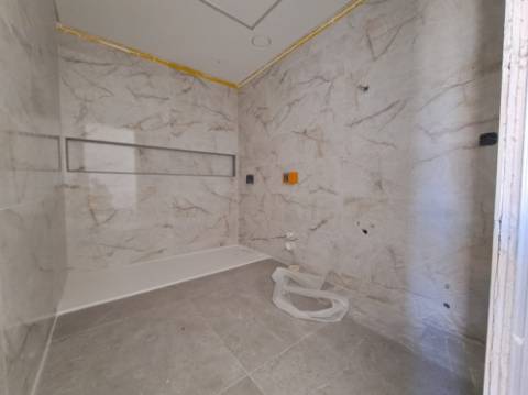 Moradia T4 com garagem a 5 minutos do Baleal