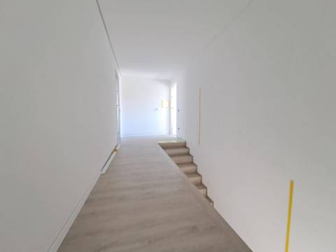Moradia T4 com garagem a 5 minutos do Baleal