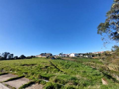 Lote para construção de 6.920m² e vista estupenda sobre o Campo