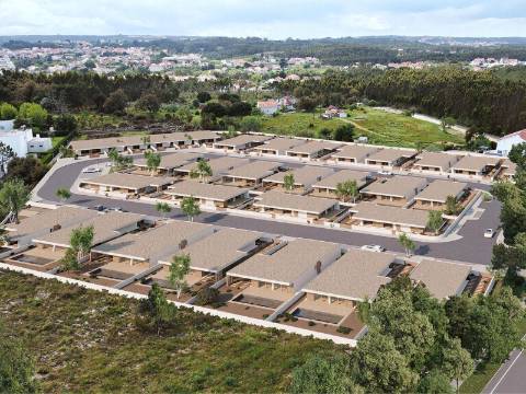 Moradia V3 com piscina entre praia e cidade