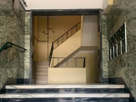 Prédio para rendimento na Cova da Piedade, Almada