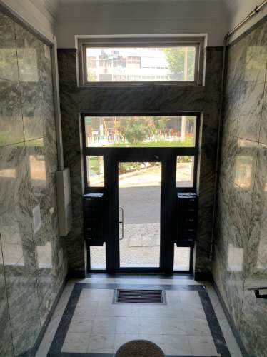 Prédio para rendimento na Cova da Piedade, Almada