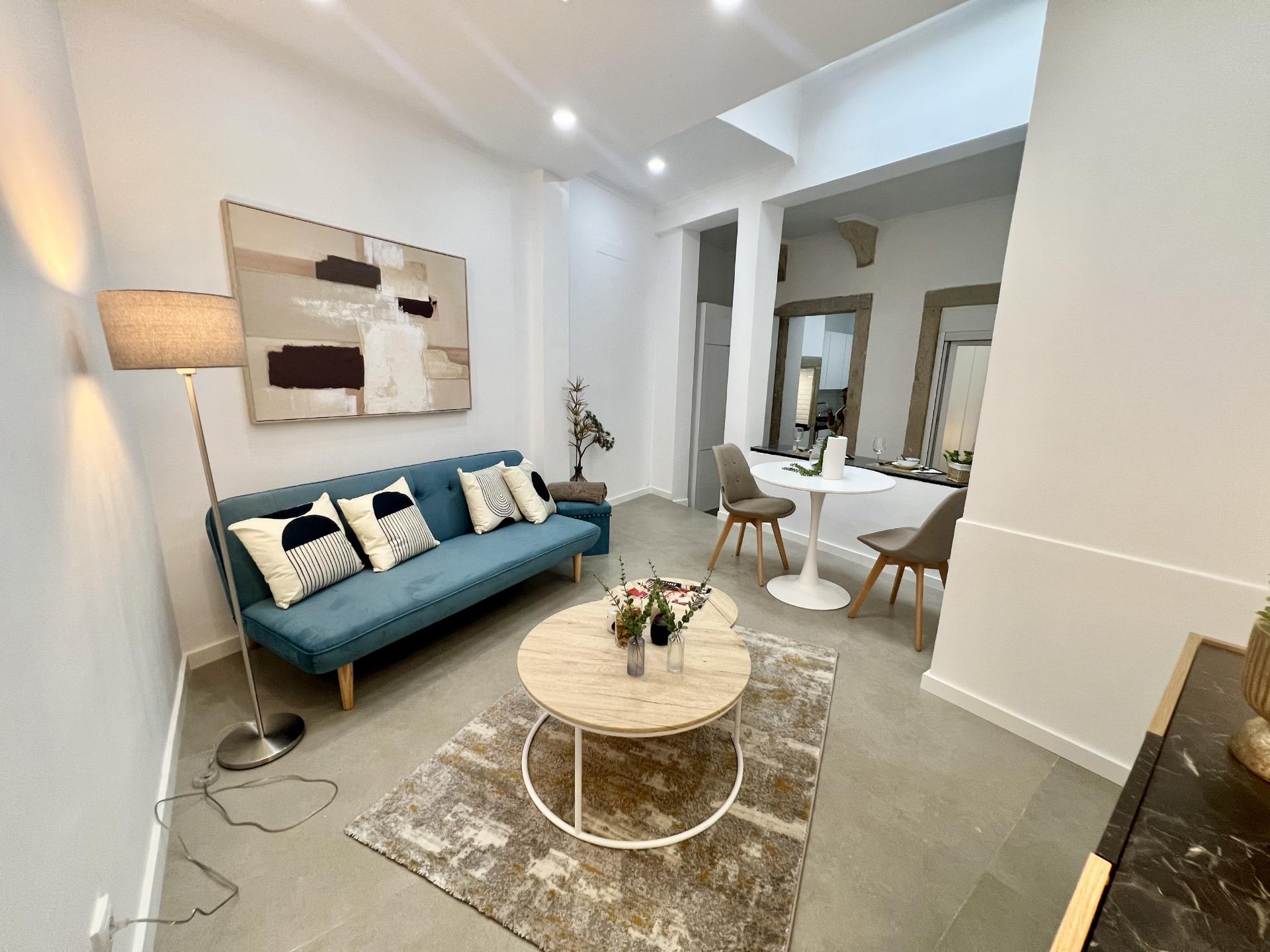 Apartamento T3 luminoso e a estrear a poucos minutos da Graça